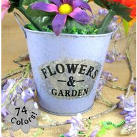 Blumengarten Blecheimer Handbemalt Lila Shabby Chic Rustikal Hochzeit Metall Blumentopf Übertopf von CozyZone