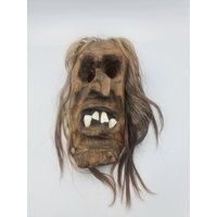 Schweizer Tschäggätta Hand Geschnitzte Holzmaske Wanddekoration, C.1970S von CozycatVintageShop