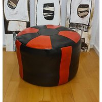 Vintage Kunstleder Pouf Ottomane in Schwarz Und Orange, C.1960Er Jahre Vintage Kunstleder Pouf Ottomane in Schwarz Und Orange, C.1960Er Jahre von CozycatVintageShop