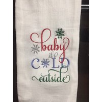 Baby Seine Kälte Außerhalb Winter Weihnachten Bestickt Mehl Sack Handtuch Baby Seine Kälte Außerhalb Winter Weihnachten Bestickt Mehl Sack Handtuch von CraftDivaCreations
