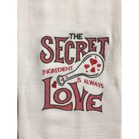 Die Geheime Zutat Ist Immer Liebe Gestickt Mehl Sack Handtuch Die Geheime Zutat Ist Immer Liebe Gestickt Mehl Sack Handtuch von CraftDivaCreations