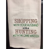 Einkaufen Mit Ihrem Mann Ist Wie Jagen Dem Jagdhüter Mehlsack Bestickt Einkaufen Mit Ihrem Mann Ist Wie Jagen Dem Jagdhüter Mehlsack Bestickt von CraftDivaCreations