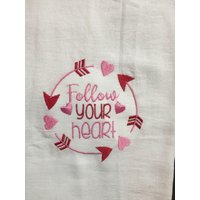 Folgen Sie Ihrem Herz Bestickt Mehl Sack Handtuch Folgen Sie Ihrem Herz Bestickt Mehl Sack Handtuch von CraftDivaCreations