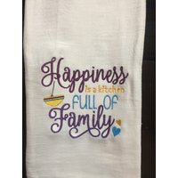 Happiness Ist Eine Küche Voller Familie Bestickt Mehl Sack Handtuch von CraftDivaCreations
