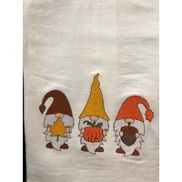 Herbstwichtel Trio Bestickt Mehlsack Handtuch | Herbstblätter| Kürbis Wichtel Küchenhandtuch Herbst Küchentuch von CraftDivaCreations