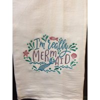 Im Wirklich Meerjungfrau Bestickt Mehl Sack Handtuch Im Wirklich Meerjungfrau Bestickt Mehl Sack Handtuch von CraftDivaCreations