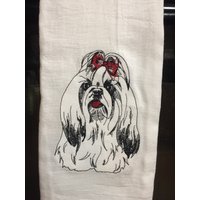 Shitzu Mit Schleife Skizze Bestickt Mehlsack Handtuch Shitzu Mit Schleife Skizze Bestickt Mehlsack Handtuch von CraftDivaCreations