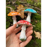 Set Amanita Pilz Ornamente, Weihnachtsschmuck, Skulptur Set Amanita Pilz Ornamente, Weihnachtsschmuck, Skulptur von CraftPieToys