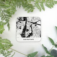 Valentinstag Geschenk Für Freund. Schwarz-Weißer Landkarten-Untersetzer Mit Beschriftung. Jubiläumsgeschenk Sie Oder Ihn, Freundin Mann Frau von CraftedCreated