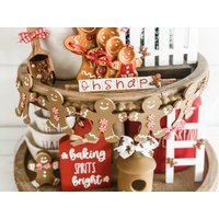 Tiered Tray Banner, Lebkuchen Weihnachten Dekor, Handbemalt, Bauernhaus Winter Rae Dunn Inspiriert von CraftedHiveCulture