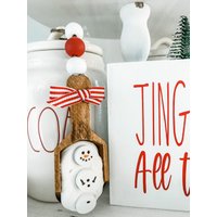 Schneemann Schaufel, Mini Dekor, Tiered Tablett Bauernhaus Weihnachtsdekor, Holzschaufel von CraftedHiveCulture