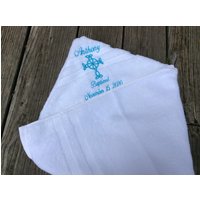 Tauftuch Personalisiertes Kapuzenhandtuch Monogrammiertes Personalisiert Taufe Geschenk Monogramm Taufgeschenk Handtuch Monogrammedes Tauftuch Personalisiertes Kapuzenhandtuch Monogrammiertes Personalisiert Taufe Geschenk Monogramm Taufgeschenk Handtuch Monogrammedes von Crafting4Caleb