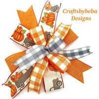 Herbst Orange Kürbis Dekorative Schleife/Graue Lkw-Ernte Dekor Ernte-Laterne Herbst-Pickup - Karierte Kranzschleife Karierte Herbstschleife von CraftsbyBeba