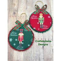 Nussknacker Weihnachtsornamente/Set 2 Ornamente Handgemachte Christbaumschmuck Weihnachtsdeko Stoff von CraftsbyBeba