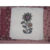 Blackwork Blumen Mehlsack Geschirrtuch von CraftsbyJeanJanisch