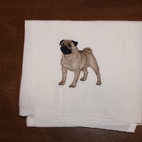 Zeigen Sie Die Haltung Rehkitz Mops Mehlsack Maschine Gestickt Geschirrtuch von CraftsbyJeanJanisch