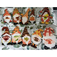 Herbst Tiered Tablett Zwerge, Mini Holz Wichtel, Dekor, Gnome Für Perlengirlande, Und Erntedank von CraftyBundlesStudio