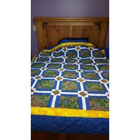 Blumengarten Full Sized Bed Quilt von CraftyHollowQuilts
