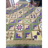 Sampler-Block Queen-Size-Bett-Quilt von CraftyHollowQuilts