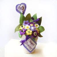 90. Geburtstags-Meilensteingeschenk Der Gemischten Blumen Des Gelbs Und Purpurs in Einem Filztopf, Handgenähte Personalisierte Großmuttergeschenke von CraftyJoDesigns
