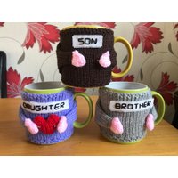 Personalisierte Muttertagsgeschenk Danke Geschenk, Geburtstagsgeschenk Becher Hug Gemütlich Fügen Sie Ein Herz Und Nennen Männer Oder Dame von CraftyKnittedToppers