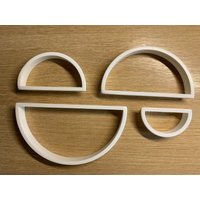 Halbkreis Ausstechformen - 4 Größen Zitronenscheibe Halbmond Halbkreis Ausstechformen - 4 Größen Zitronenscheibe Halbmond von CraftyThreeD