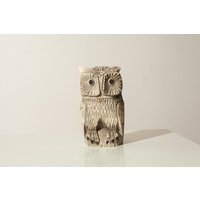 Holzschnitzerei Eule Handgeschnitzt Skulptur Holz Rustikal Handarbeit Geschnitzte Statue Deko Vintage Holzfigur Holzschnitzerei Eule Handgeschnitzt Skulptur Holz Rustikal Handarbeit Geschnitzte Statue Deko Vintage Holzfigur von CrassulaWood
