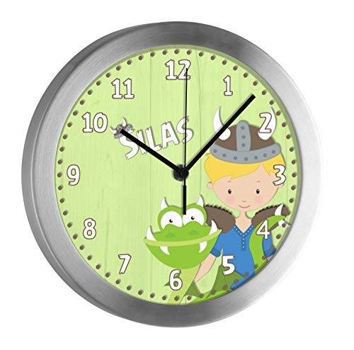 CreaDesign, Analoge Kinderzimmer Funkuhr mit (Wunsch) Name personalisiert, Kinder Wanduhr geräuscharm mit Aluminium-Rahmen, Motiv Wikinger, WU-10-1018 von CreaDesign