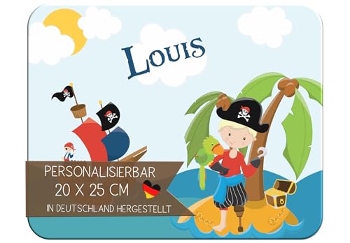 CreaDesign Personalisiertes Kinder Frühstücksbrett mit Namen, 20x25cm, rutschfestes Schneidebrett aus Kunststoff, Pirat nah Design,spülmaschinen & mikrowellengeeignet,Perfektes Schneidbrett für Kinder von CreaDesign