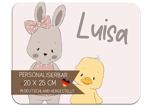 CreaDesign Personalisiertes Kinder Frühstücksbrett mit Namen,20x25cm,rutschfestes Schneidebrett aus Kunststoff,Friends Hase+Ente Design, spülmaschinen&mikrowellengeeignet,Schneidbrett für Kinder CreaDesign Personalisiertes Kinder Frühstücksbrett mit Namen,20x25cm,rutschfestes Schneidebrett aus Kunststoff,Friends Hase+Ente Design, spülmaschinen&mikrowellengeeignet,Schneidbrett für Kinder von CreaDesign