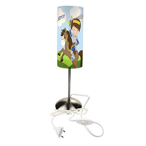 CreaDesign TI-1047 Ritter Nachttischlampe Kinderzimmer mit Namen, Kinder Tischlampe/Schlummerlicht mit Schalter für Steckdose, E14, 38 cm hoch von CreaDesign