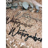 Winterzauber Schriftzug Aus Holz - Filigrane Winterdeko Winterliebe Weihnachtsdeko Tablett Dekorieren Boho Adventskranz Geschenkidee Modern Winterzauber Schriftzug Aus Holz - Filigrane Winterdeko Winterliebe Weihnachtsdeko Tablett Dekorieren Boho Adventskranz Geschenkidee Modern von CrealineLArtDeCeline