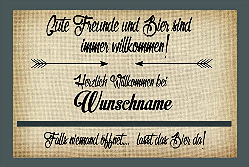 Crealuxe Fussmatte mit Wunschtext/Wunschname Gute Freunde und Bier sind Immer willkommen - 60x40 cm - Gummi Rückseite/rutschfest - Filzoberfläche - Bedruckte Türmatte - Innenmatte von Crealuxe