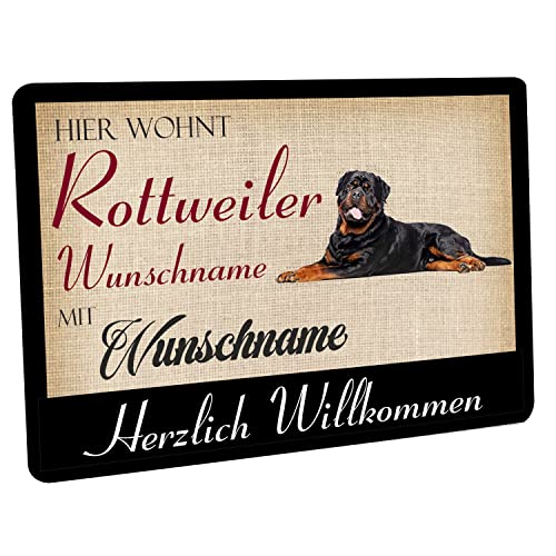 Crealuxe Fussmatte mit Wunschtext/Wunschname Hier wohnt Rottweiler - 60x40 cm - Gummi Rückseite/rutschfest - Filzoberfläche - Bedruckte Türmatte - Innenmatte von Crealuxe