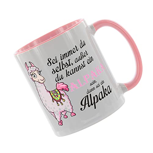 Crealuxe Kaffeetasse 'Sei immer du selbst ausser du kannst ein Alpaka sein dann sei ein Alpaka' bedruckt, Spruchtasse, hochwertige Keramiktasse (Rosa) von Crealuxe