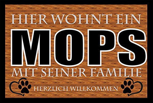 Fussmatte Hier wohnt EIN Mops mit Seiner Familie - Fussmatte Bedruckt Türmatte Innenmatte Schmutzmatte lustige Motivfussmatte von Crealuxe