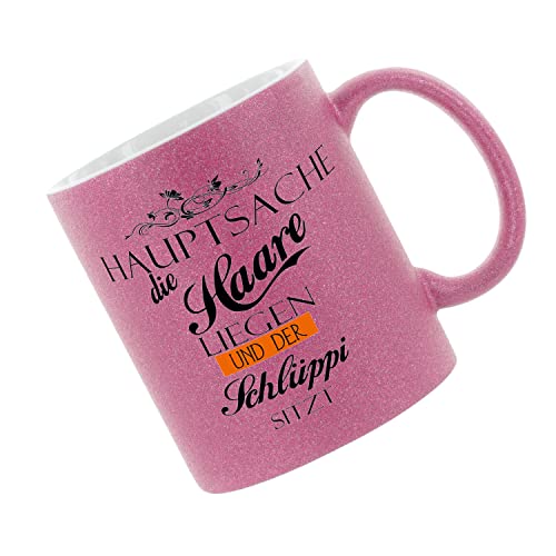 Crealuxe Glitzertasse (Pink) 'Hauptsache die Haare liegen und der Schlüppi sitzt.' bedruckt, Kaffeetasse, Bürotasse von Crealuxe