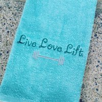 Besticktes Handtuch "Love To Lift' | 40x76cm von Create2MotivateGifts