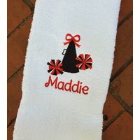 Cheerleader Monogramm Sweattuch, Gym Handtuch, Cheerleader, Besticktes Handtuch Geschenke, Schulsport von Create2MotivateGifts