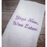 Yoga Now Wine Later Sweat-Handtuch Lustiges Motivierendes Handtuch von Create2MotivateGifts