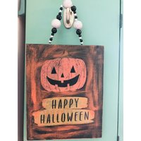 Happy Halloween Schild von CreatedbyAmyLou