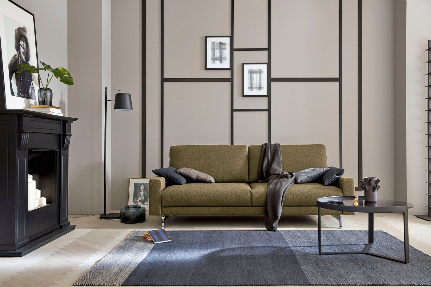 Creation BY ROLF BENZ 2-Sitzer CR.450, Designsofa, Loungesofa, Armlehne niedrig, Fuß chromfarben glänzend, Breite 164 cm Creation BY ROLF BENZ 2-Sitzer CR.450, Designsofa, Loungesofa, Armlehne niedrig, Fuß chromfarben glänzend, Breite 164 cm von Creation BY ROLF BENZ