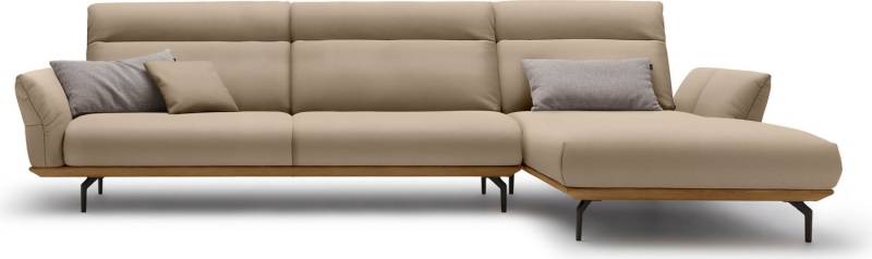 Creation BY ROLF BENZ Ecksofa CR.460, Sockel in Nussbaum, Winkelfüße in Umbragrau, Breite 338 cm von Creation BY ROLF BENZ