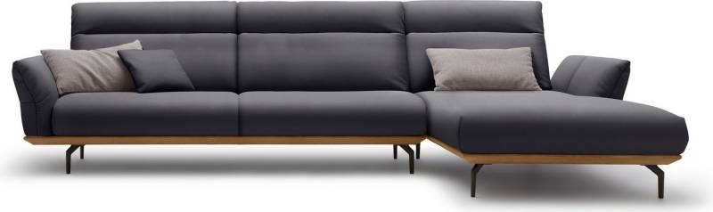 Creation BY ROLF BENZ Ecksofa CR.460, Sockel in Nussbaum, Winkelfüße in Umbragrau, Breite 338 cm von Creation BY ROLF BENZ