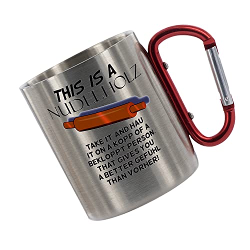 CreaLuxe Edelstahltasse mit Karabiner 'This is a Nudelholz take it and hau it' Tasse bedruckt, Kaffeetasse, Bürotasse, Metalltasse mit Name von Creativ Deluxe