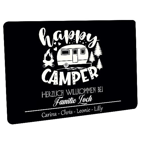 Crealuxe Fussmatte mit Wunschname/Wunschtext - Personalisiert(11) Happy Camper - 60x40 cm - Gummi Rückseite/rutschfest - Filzoberfläche - Bedruckte Türmatte - Innenmatte - Schmutzmatte von Creativ Deluxe