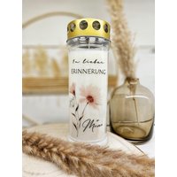 Grabkerze Trauerkerze in Lieber Erinnerung Personalisiert Motiv Blumen Gedenkkerze 7-Tage-Brenner Grablicht Mit Edlem Golddeckel von Creativbyhillu