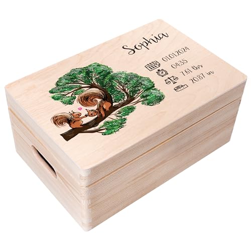 Creative Deco Erinnerungsbox Baby Personalisiert mit Namen - Eichhörnchen | 30 x 20 x 14 cm | Individuelle Erinnerungskiste Geschenk zur Geburt für Mädchen und Jungen | Holzkiste mit Deckel Farbdruck von Creative Deco