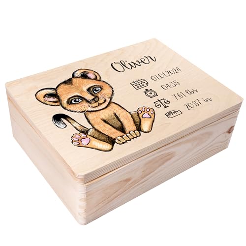 Creative Deco Erinnerungsbox Baby Personalisiert mit Namen - Löwen | 40 x 30 x 14 cm | Individuelle Erinnerungskiste Geschenk zur Geburt für Mädchen und Jungen | Holzkiste mit Deckel | Farbdruck von Creative Deco