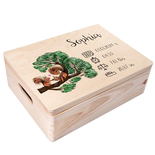 Creative Deco Erinnerungsbox Baby Personalisiert mit Namen - Eichhörnchen | 40 x 30 x 14 cm | Individuelle Erinnerungskiste Geschenk zur Geburt für Mädchen und Jungen | Holzkiste mit Deckel Farbdruck von Creative Deco